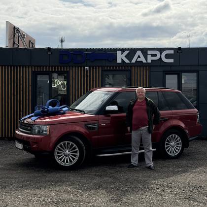 Клиент с новым автомобилем