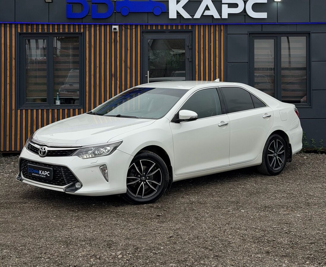 Toyota Camry в наличии в DDКАРС